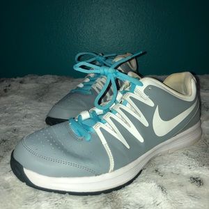 Nike Tennis Shoes